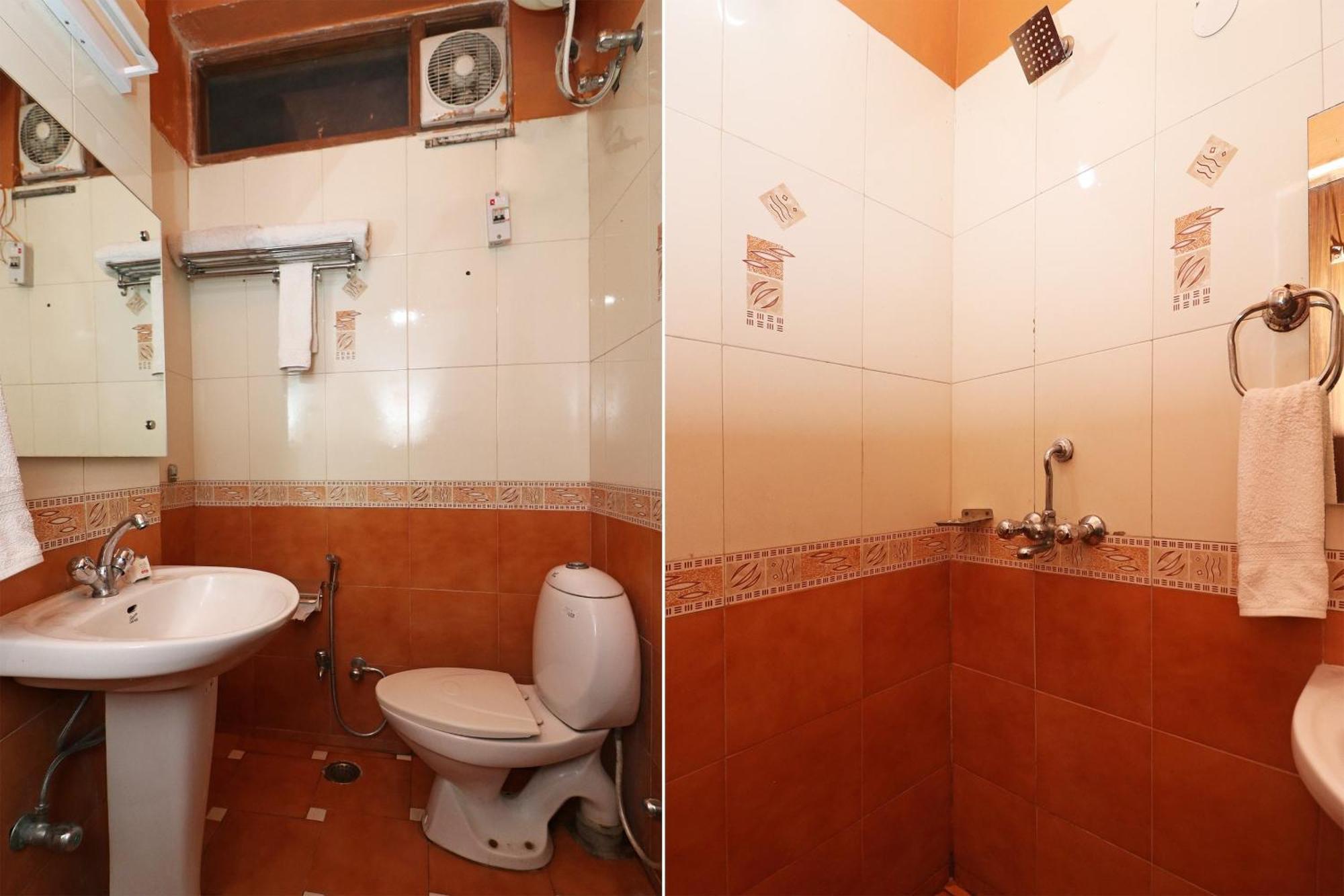 Townhouse Satguru Enclave Road Gurgaon Hotel Jamb Bagian luar foto