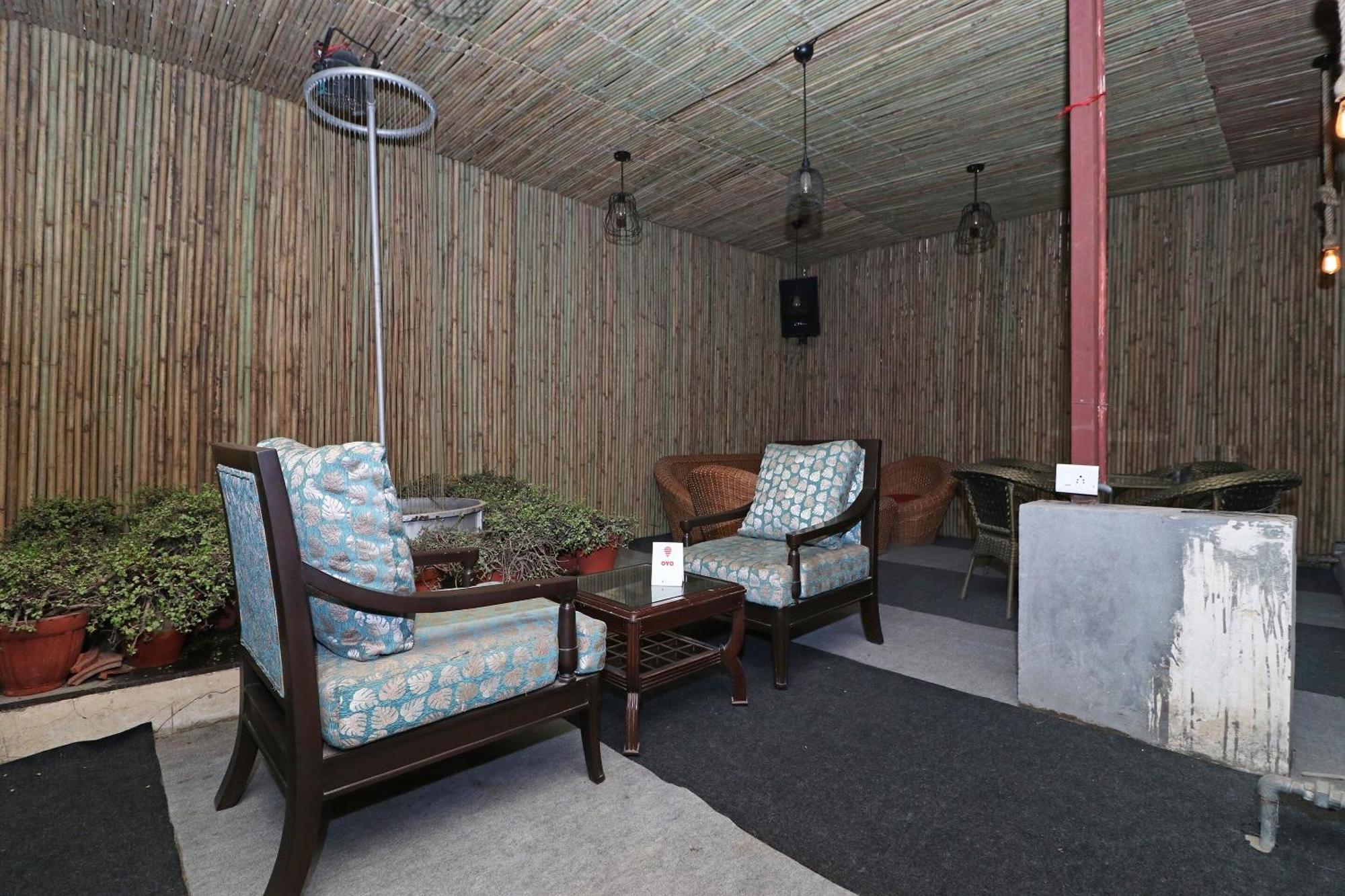 Townhouse Satguru Enclave Road Gurgaon Hotel Jamb Bagian luar foto