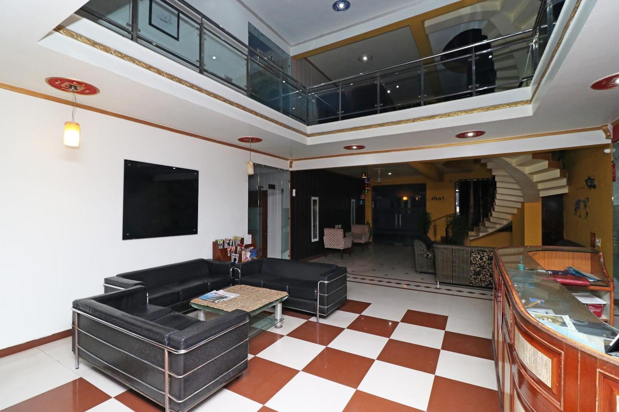 Townhouse Satguru Enclave Road Gurgaon Hotel Jamb Bagian luar foto