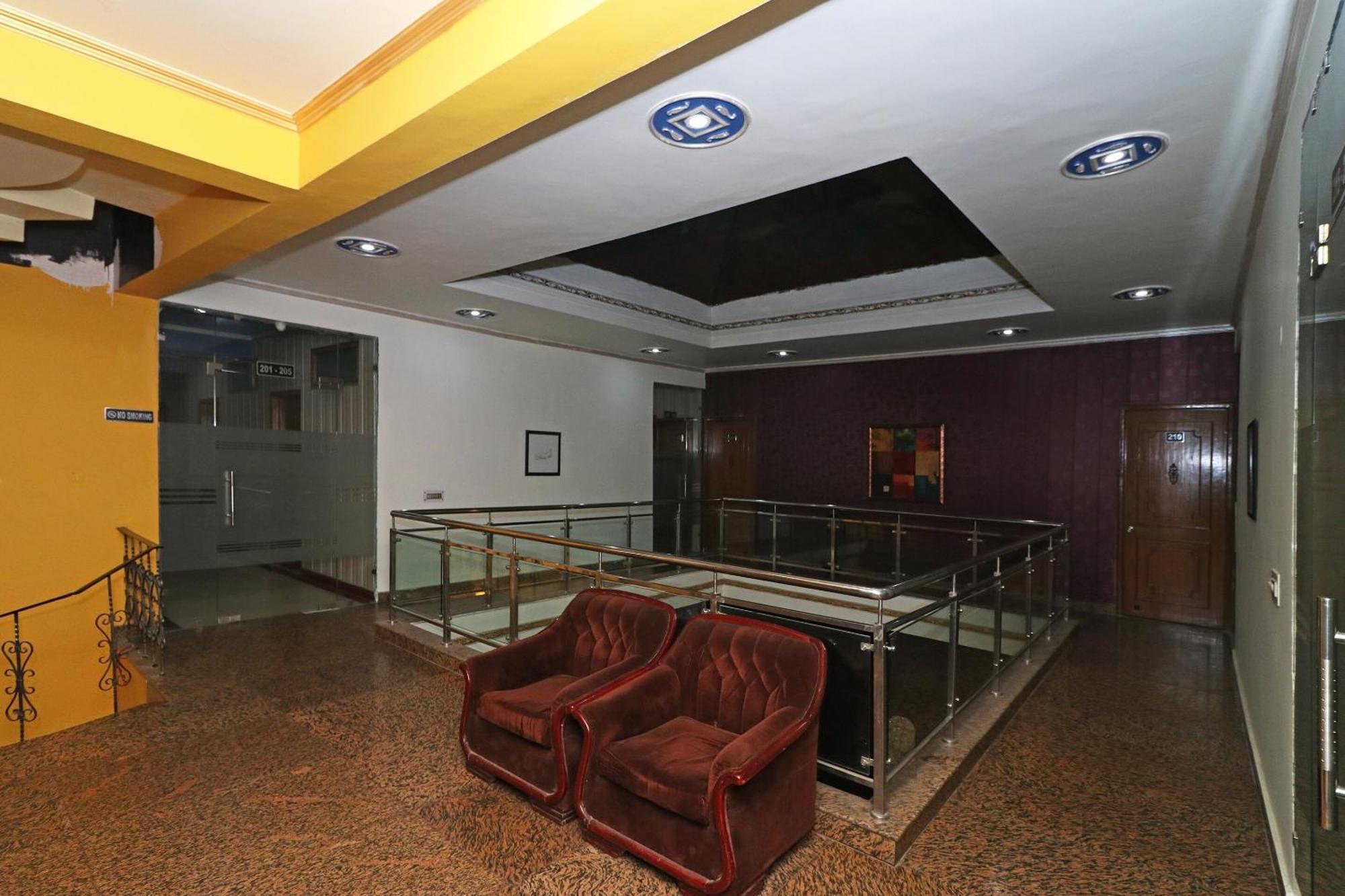 Townhouse Satguru Enclave Road Gurgaon Hotel Jamb Bagian luar foto